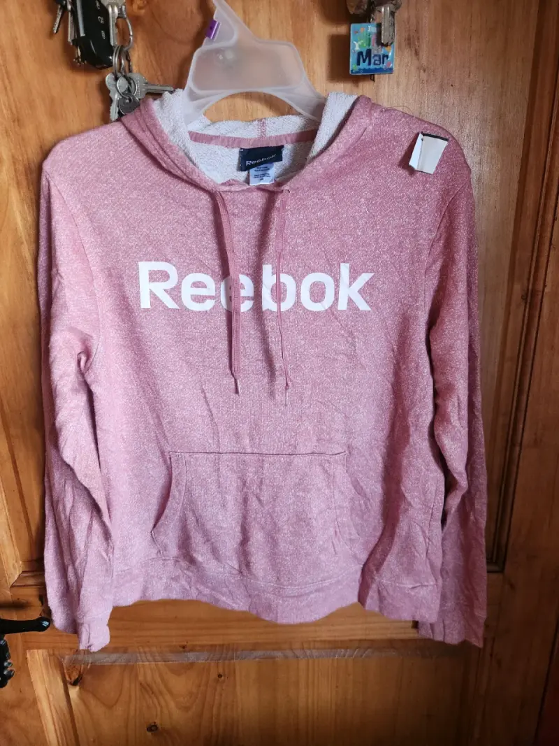 Polerón rosa Reebok con capucha - 2