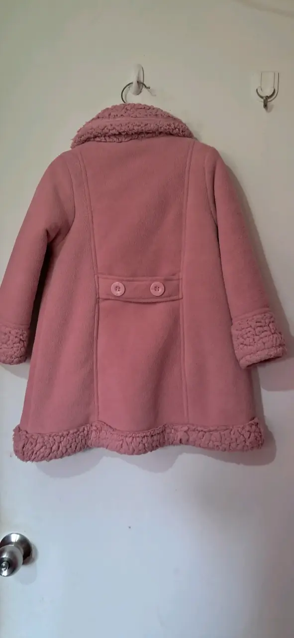 Abrigo rosado para niña - 2