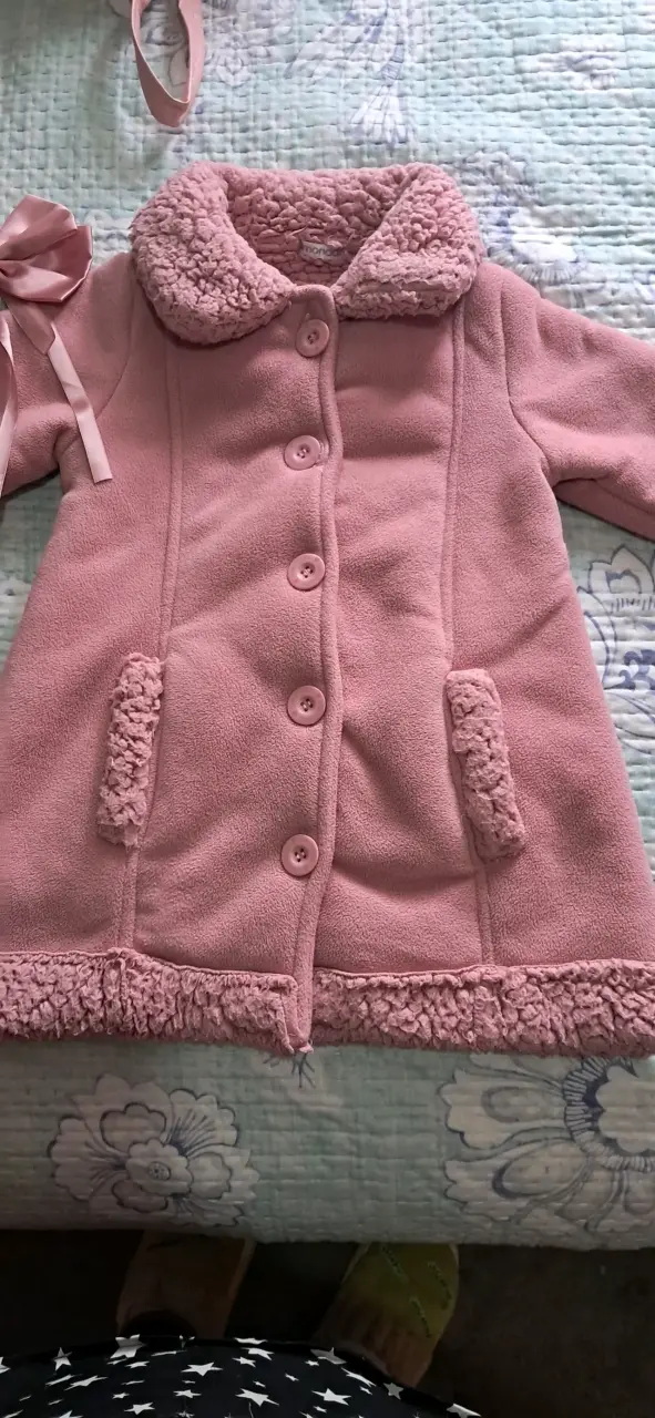 Abrigo rosado para niña - 3