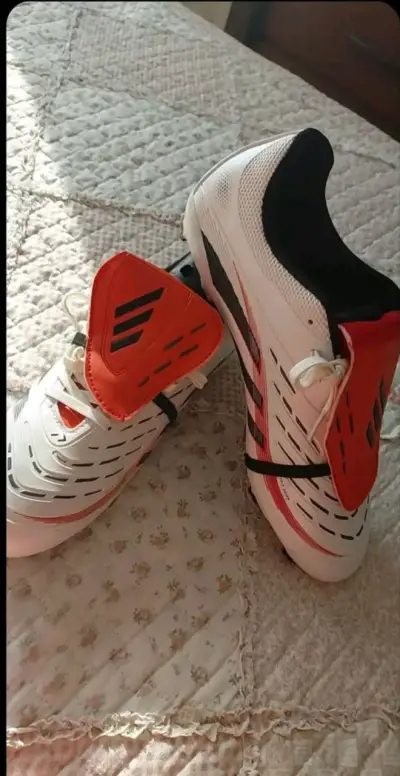 Zapatos de futbol talla 42 - miniatura 2
