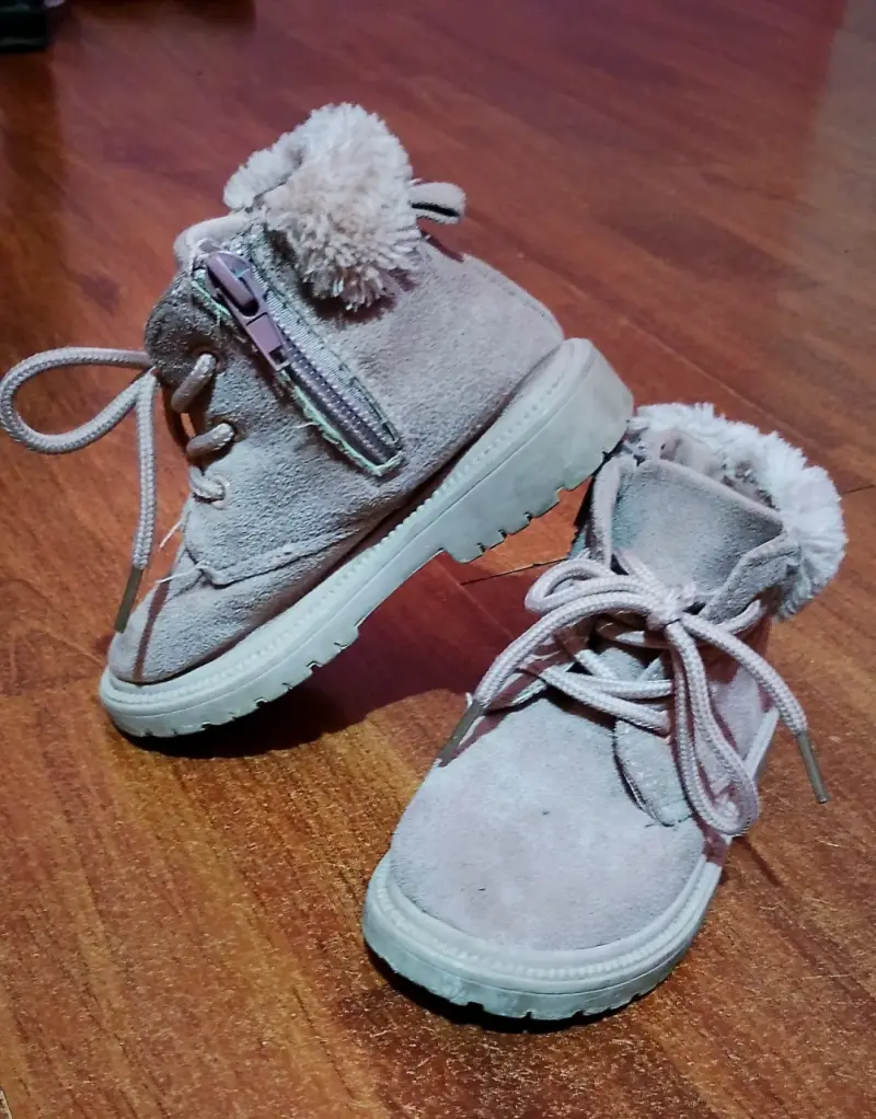 Botines rosa de niña con cierre n23.