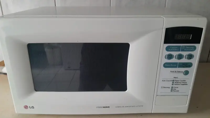 Microondas LG blanco