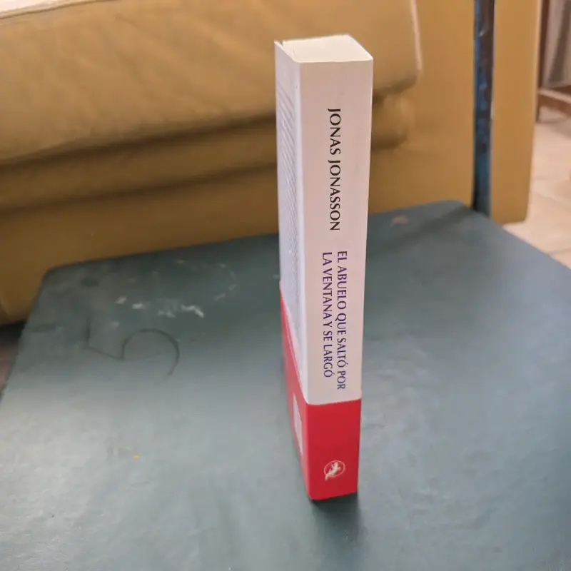 Libro 'El abuelo que saltó por la ventana' - 2