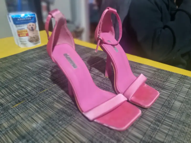 Tacones altos rosas elegantes - 2