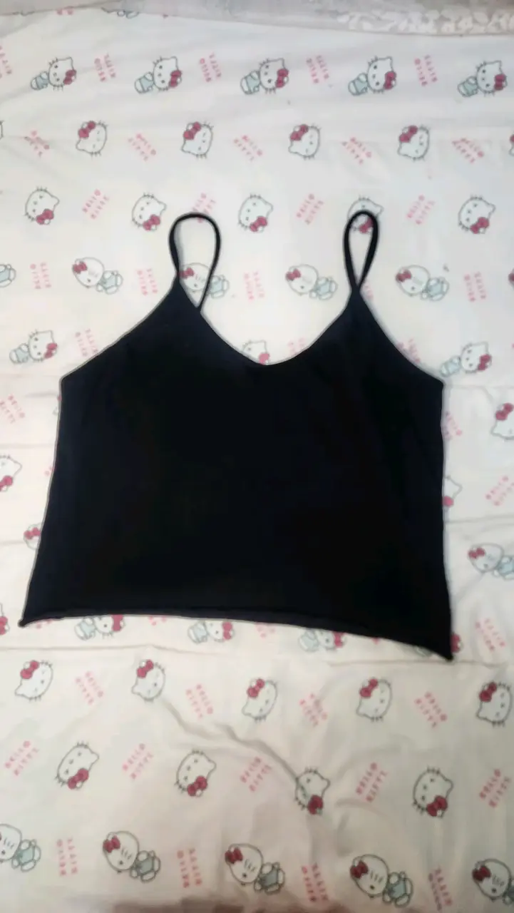 Top negro de tirantes delgados - 1