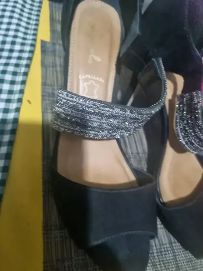 Tacones negros con detalles brillantes Gacel - miniatura 2