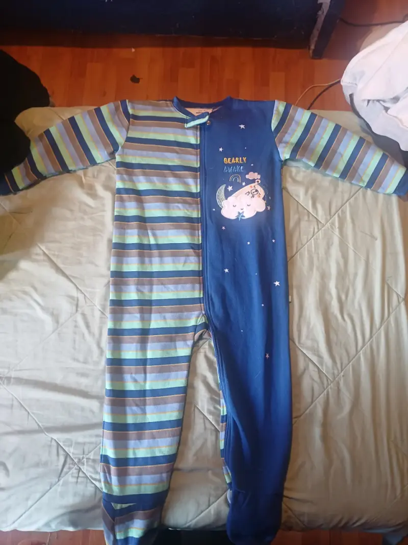 Pijama infantil rayado
