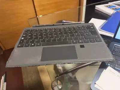 Teclado  para Microsoft Surface Pro - miniatura 1