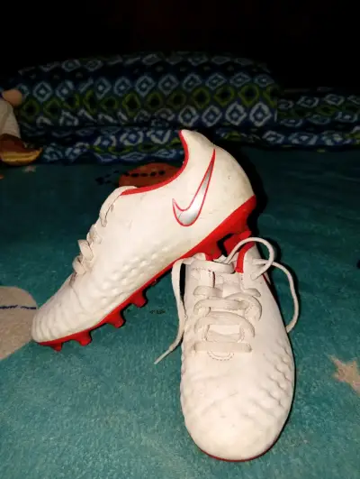 Zapatos de fútbol de niño - miniatura 1