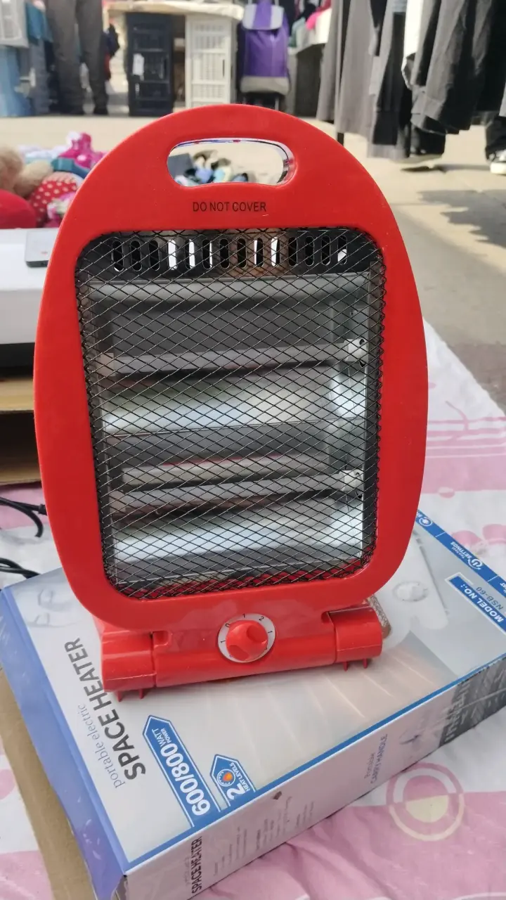 Calefactor eléctrico portátil rojo