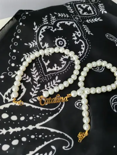 Collar de perlas con nombre - miniatura 4