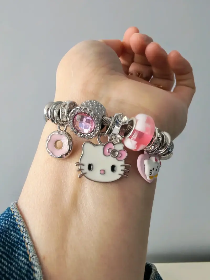 Pulsera Hello Kitty con dijes - 4