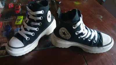 Zapatillas y botitas - miniatura 2