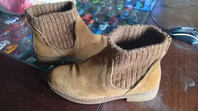 Zapatillas y botitas - miniatura 3