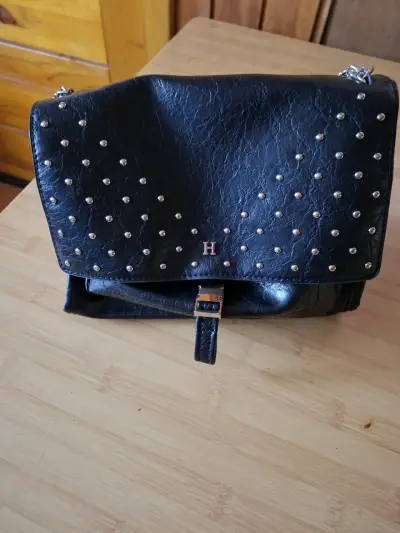 Cartera negra con tachas - miniatura 5