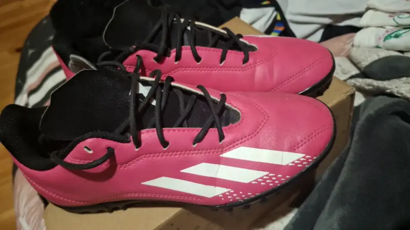 Zapatillas deportivas rosas - 1