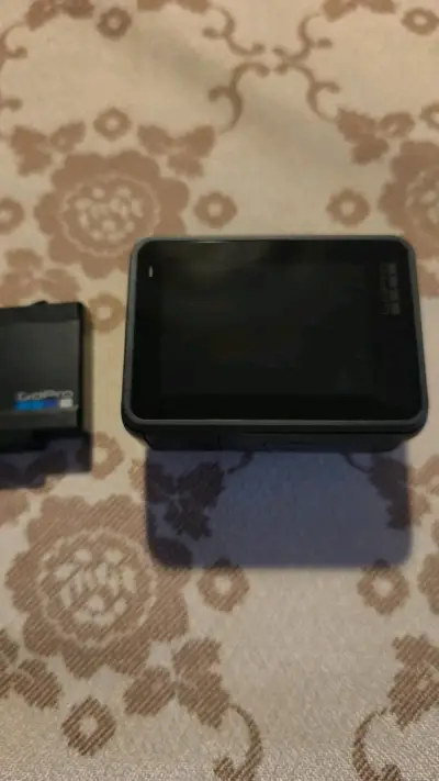 Cámara GoPro 7 Black con batería extra - miniatura 3