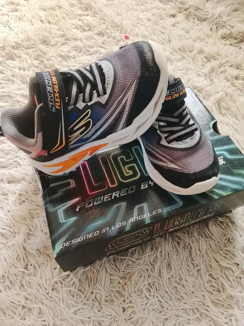 Zapatillas deportivas con luces - 3