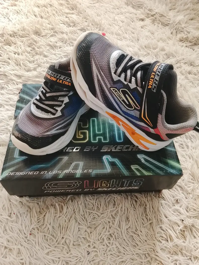 Zapatillas deportivas con luces - 4