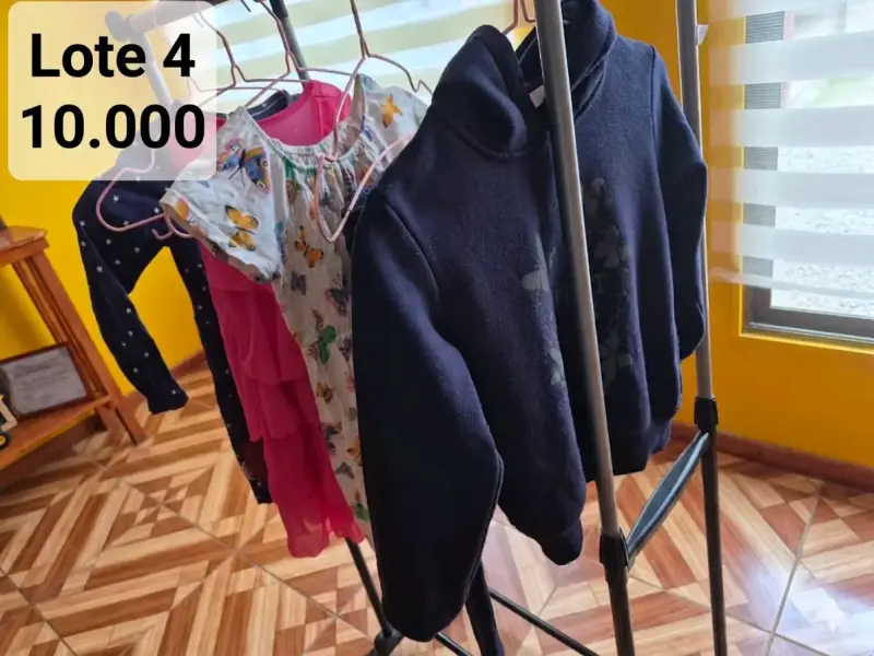 Lote de ropa infantil variada - 4