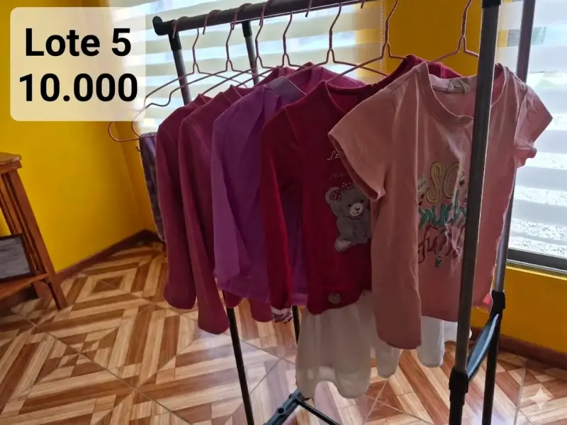 Lote de ropa infantil variada - 5