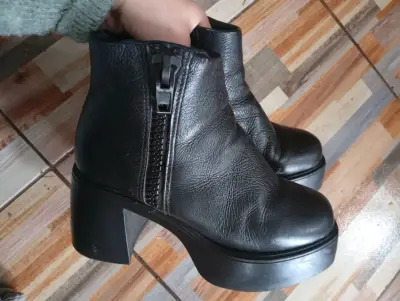 Botines negros con plataforma - miniatura 1