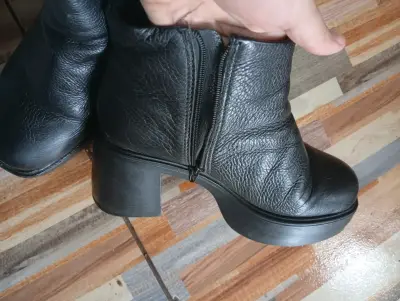 Botines negros con plataforma - miniatura 3