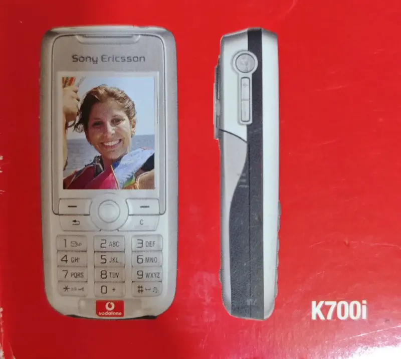 Teléfono Sony Ericsson K700i vintage - 1