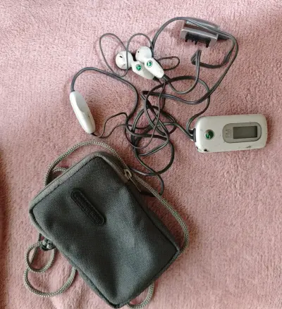 Teléfono Sony Ericsson K700i vintage - miniatura 5