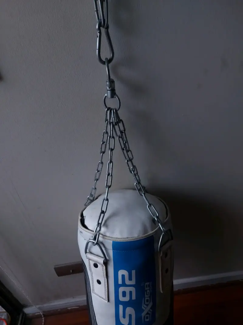 Saco de boxeo con cadenas - 2