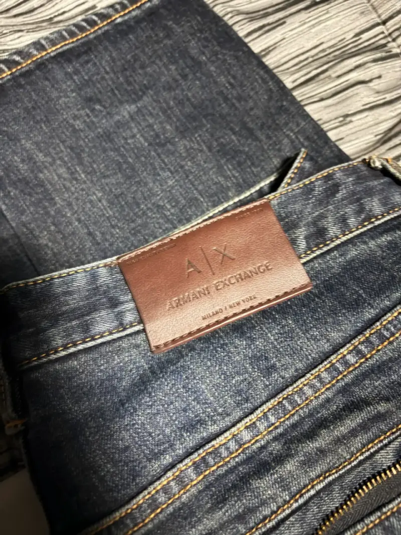 Jeans azul oscuro con costuras - 4