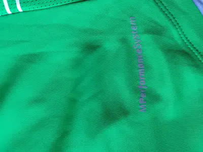 Camiseta verde deportiva Macron - miniatura 2