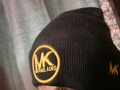 Gorro negro - miniatura 1