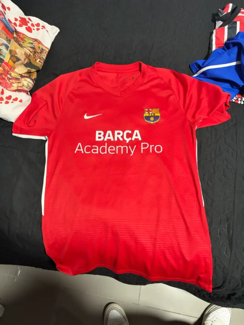 Polera roja Barça Academy Pro - 1