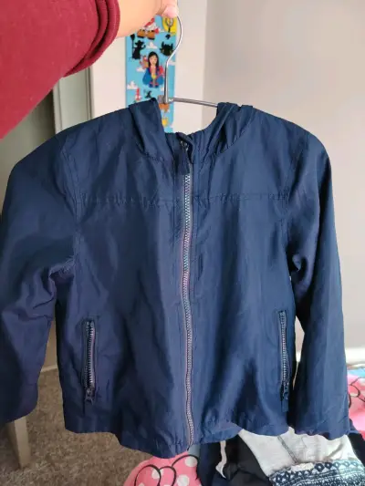 Chaqueta azul niña con capucha - miniatura 1