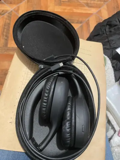 Audífonos Bluetooth negros - miniatura 1