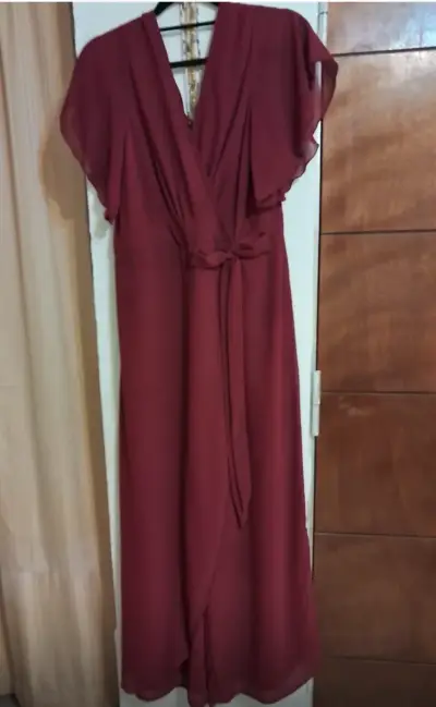 Vestido largo rojo elegante - miniatura 1