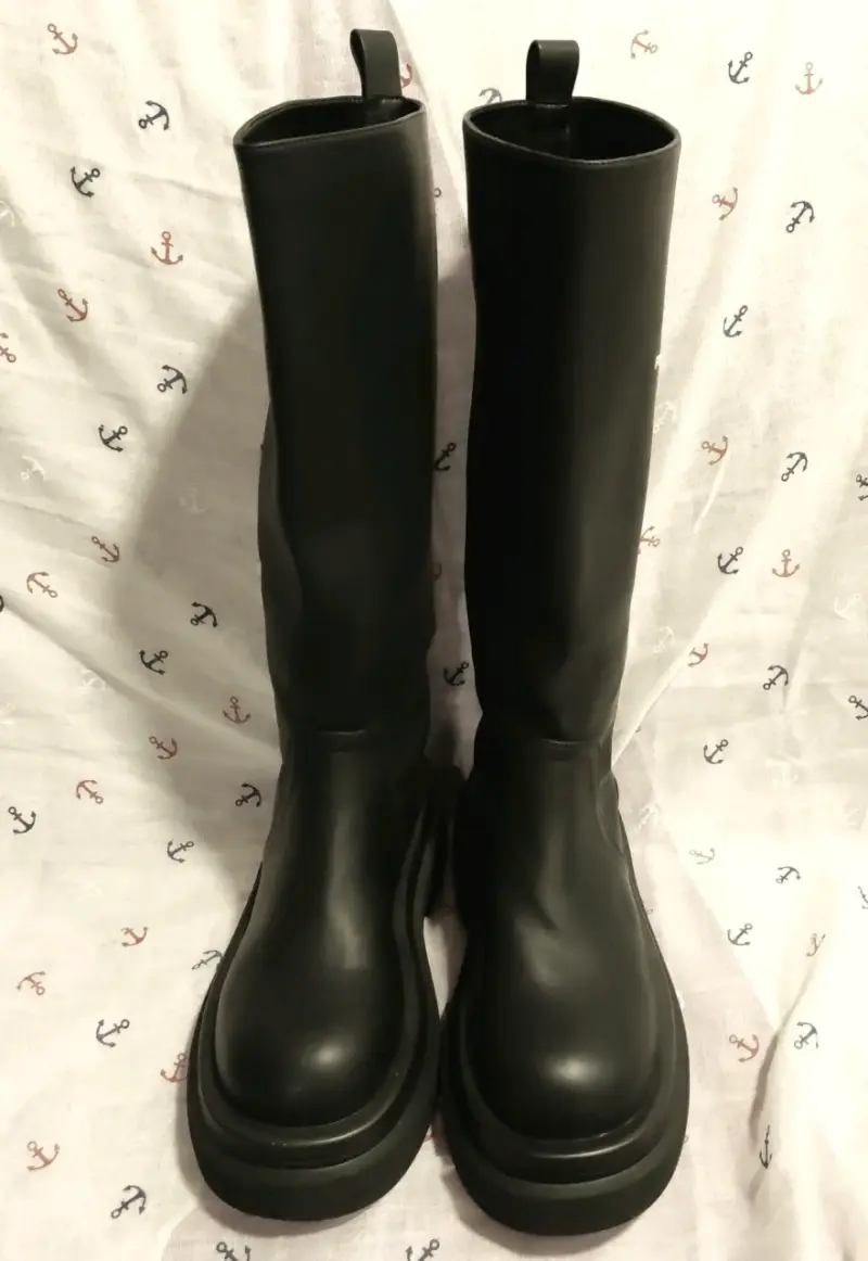 Botas negras de caña alta - 4