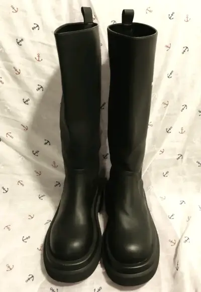 Botas negras de caña alta - miniatura 4