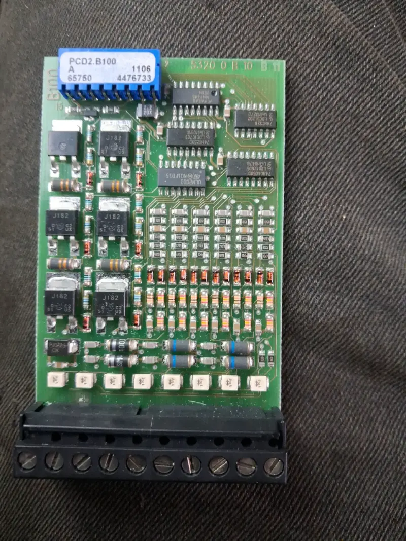 Tarjeta de control PCD2.F520 - 3