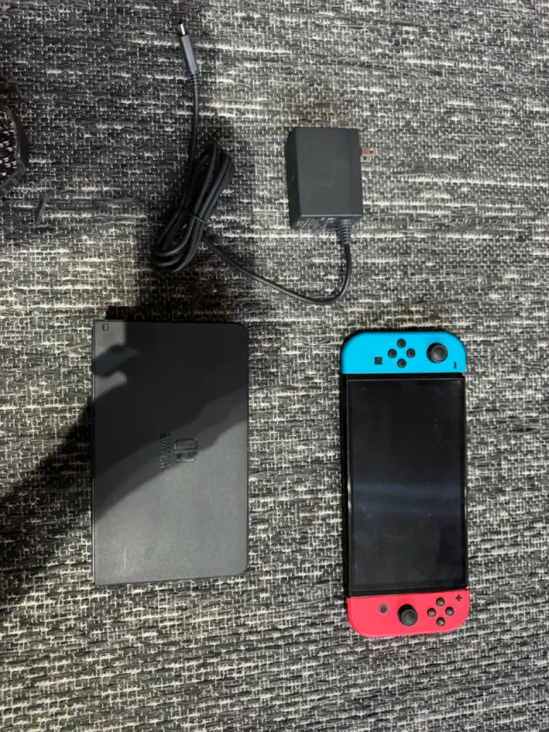 Nintendo Switch Estándar Neón - 2