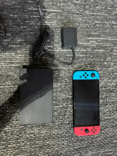 Nintendo Switch Estándar Neón - miniatura 2