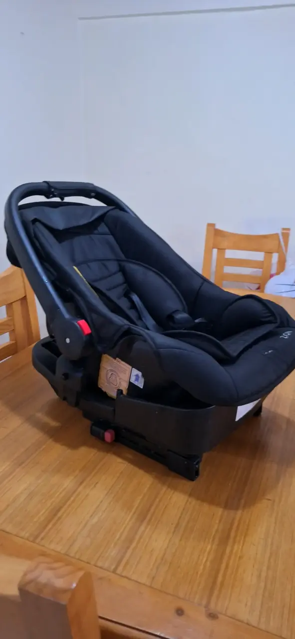 Silla para auto de bebé negra - 2