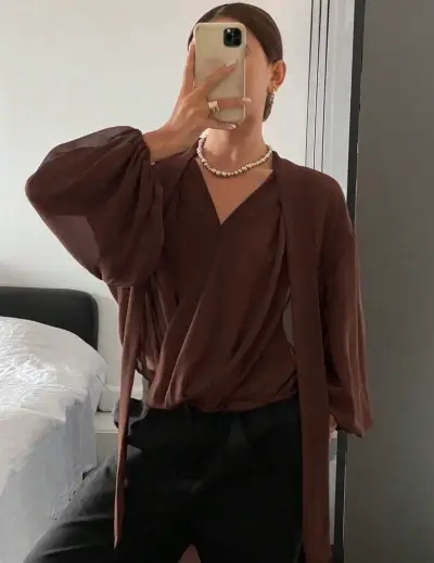 Blusa marrón de gasas - miniatura 1