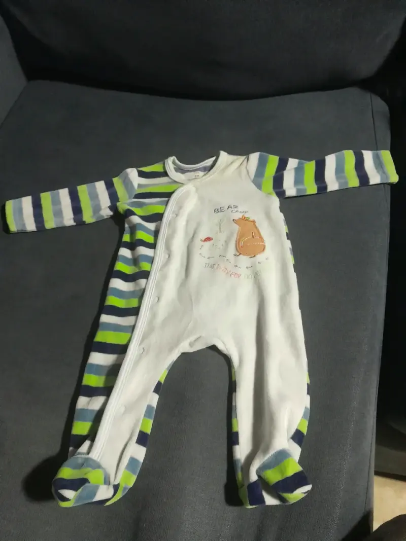 Pijama bebé rayas colores