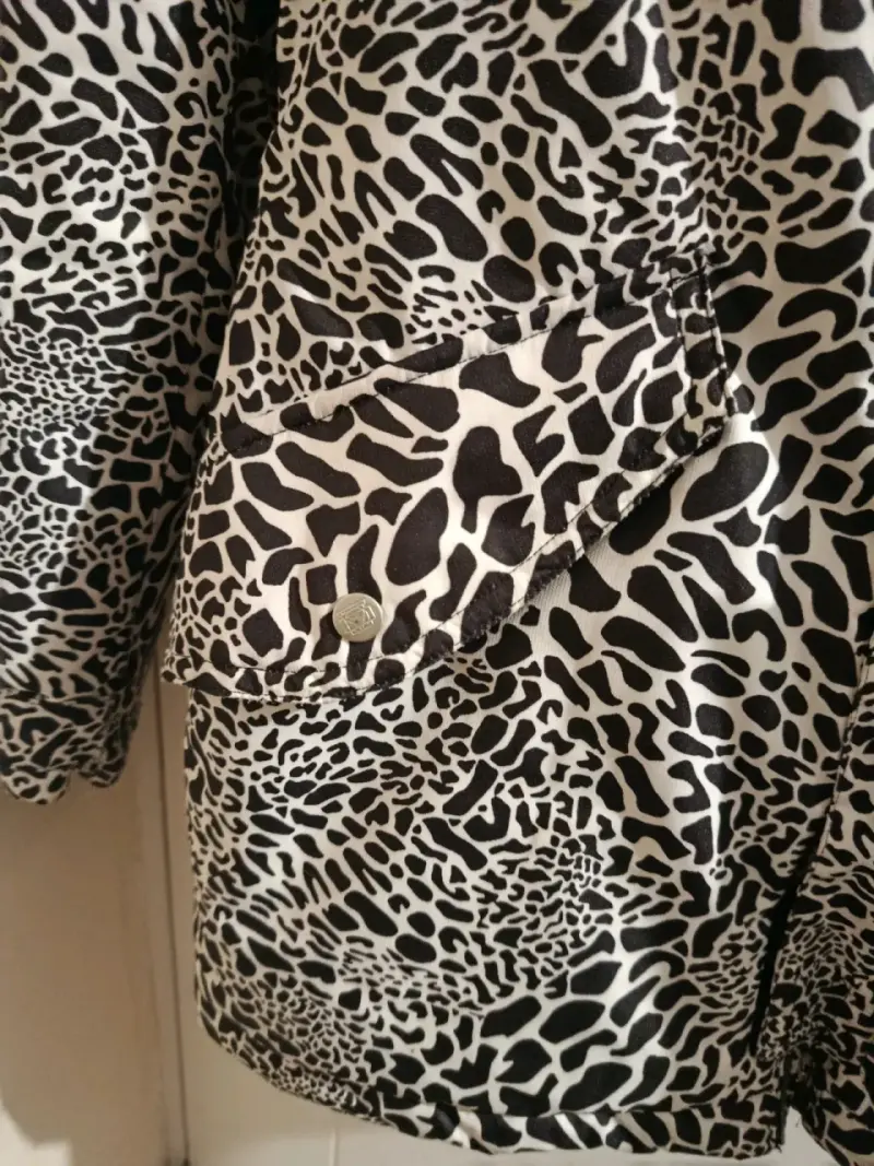 Abrigo y parca con diseño animal print - 3