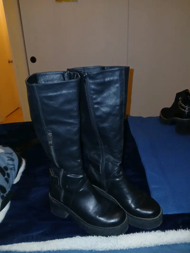 Botas negras de cuero - 2