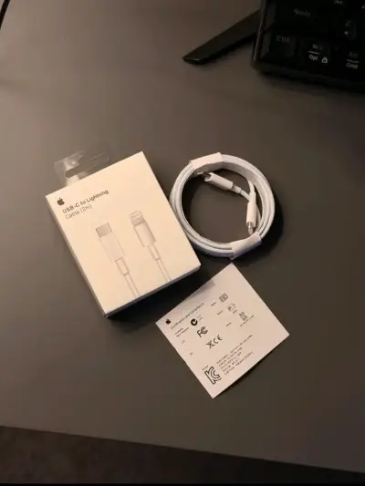 Cable USB-C a Lightning Apple 2m - miniatura 1