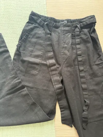 Pantalón lino negro con amarras - miniatura 1