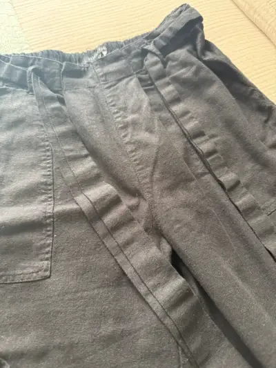Pantalón lino negro con amarras - miniatura 2